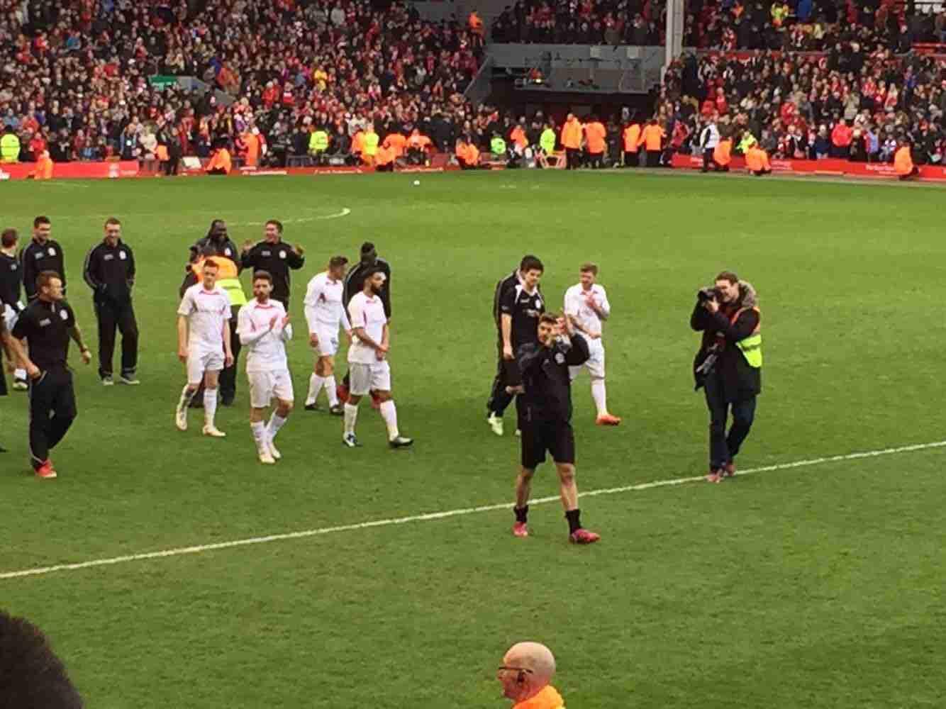 [中超]于汉超救主陈晋一绝杀 申花3-2浙江不败领跑