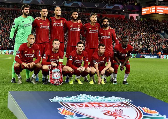 足坛狂欢一夜！巴萨3-2皇马夺冠，拜仁8-1大胜