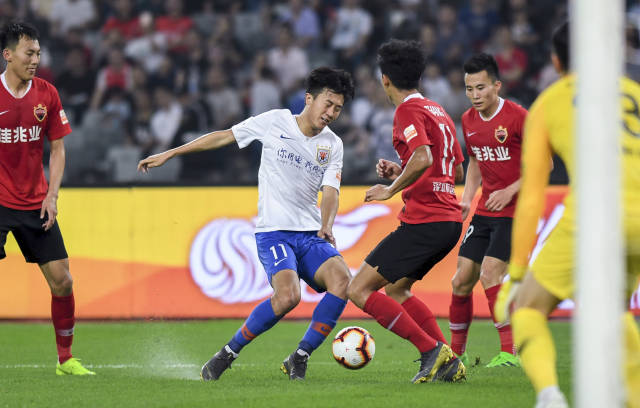 四张红牌七粒进球 里尔欧塞尔拼到上头