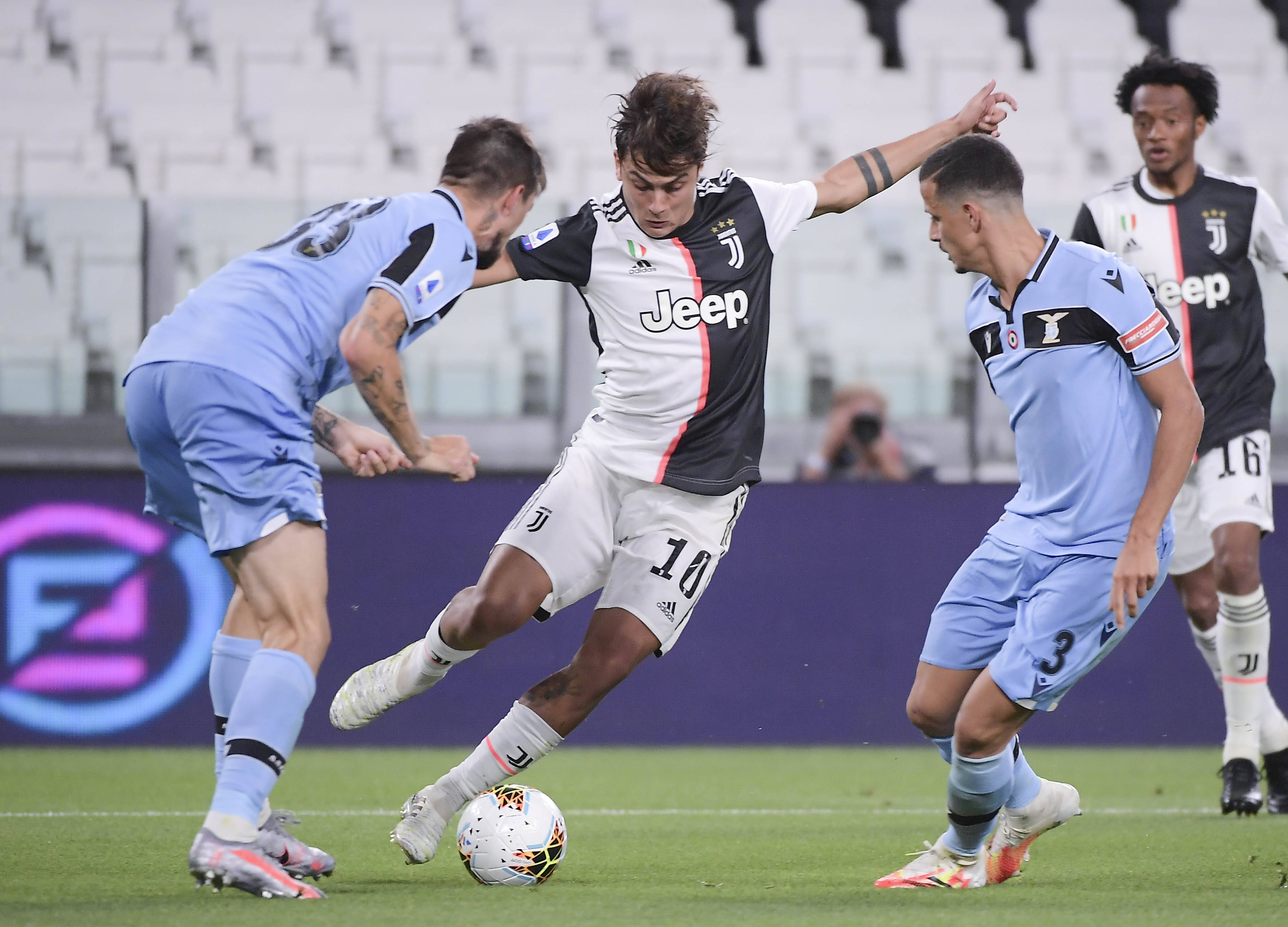 从末节16分到11中0得0分！19岁天才陷状态断崖，折射成长困境？