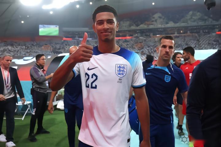 [中超]论绝杀 申花是专业的