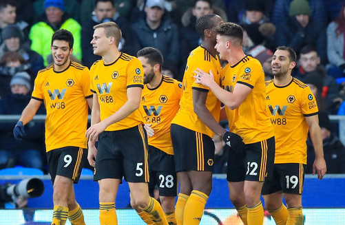 [图]莱昂纳德24+12库里27+6 快船主场险胜勇士