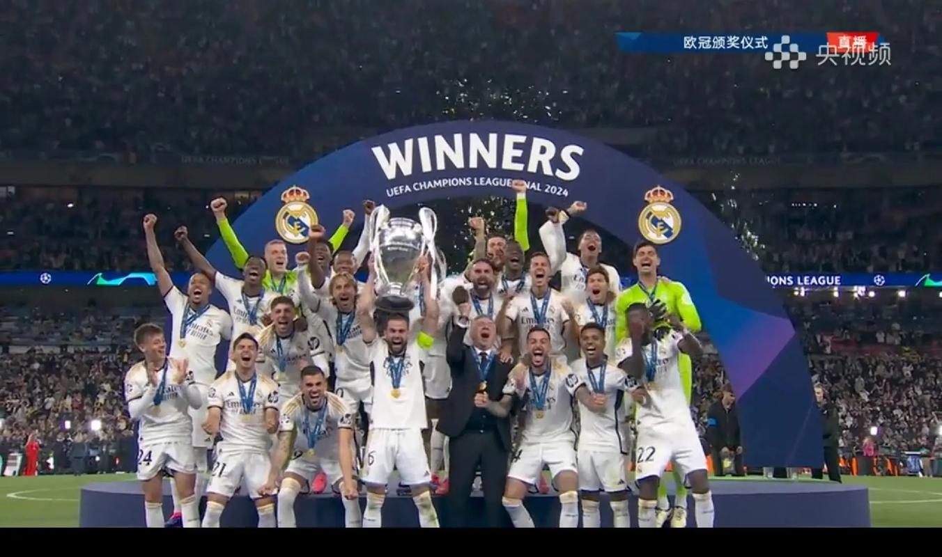 杜兰特怒摔水瓶 火箭末节崩盘